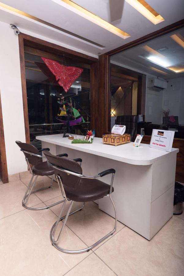 Hotel Luxuria Лудяна Екстериор снимка