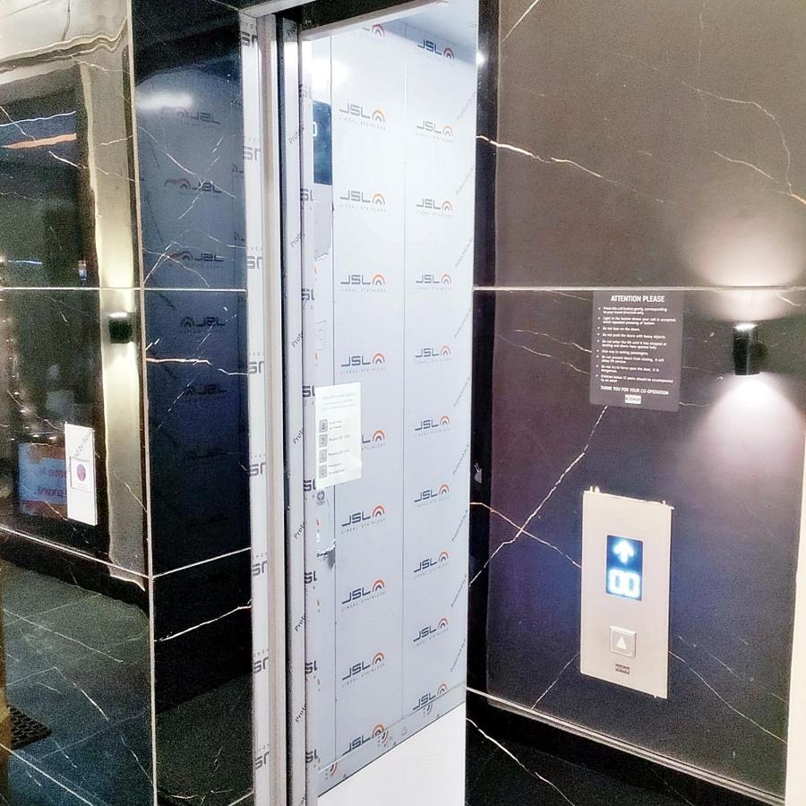 Hotel Luxuria Лудяна Екстериор снимка